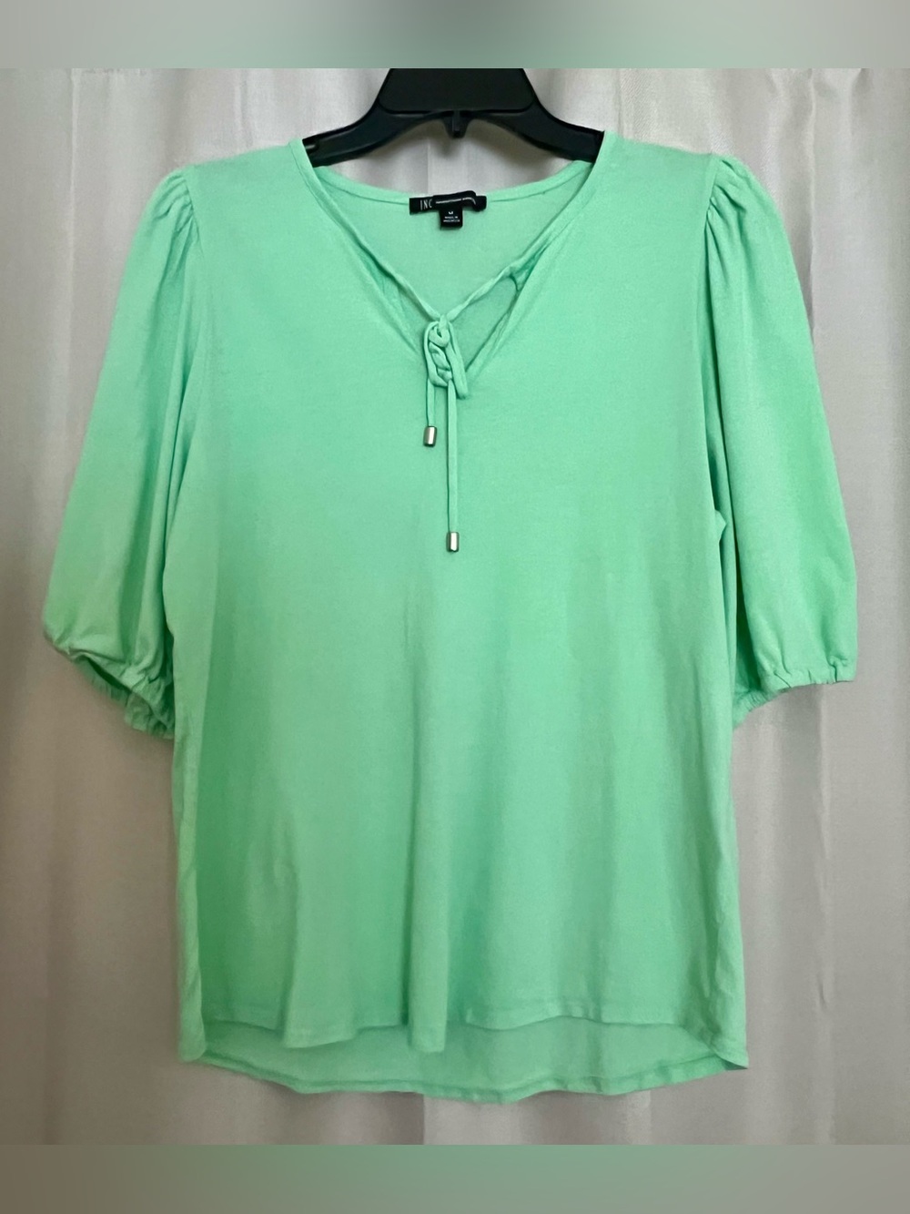 INC International Concepts Women’s Medium Mint Green Tie Neck Blouse